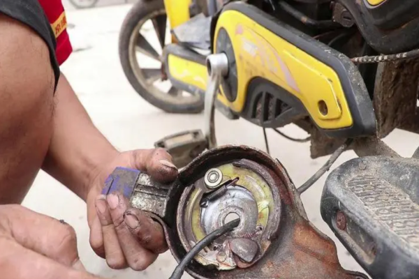 济宁市电动车刹车故障